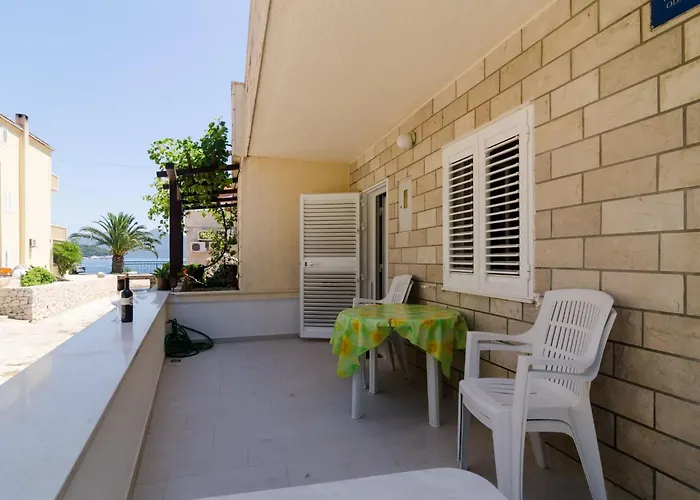 Semesterbostad Jasenka - Duplex One Bedroom With Terrace And Side Sea View *