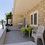 Prázdninový dům Jasenka - Duplex One Bedroom With Terrace And Side Sea View *
