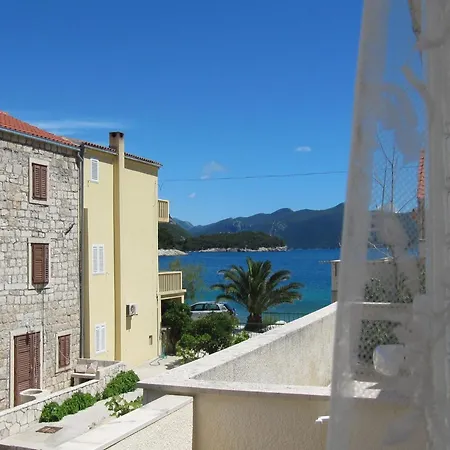 Prázdninový dům Jasenka - Duplex One Bedroom With Terrace And Side Sea View Trstenik (Dubrovnik-Neretva)