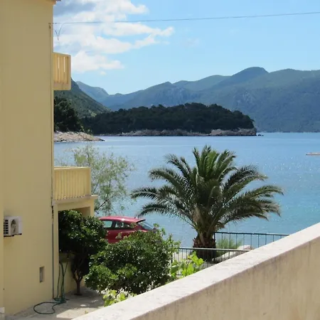 Дом отдыха Jasenka - Duplex One Bedroom With Terrace And Side Sea View Трстеник